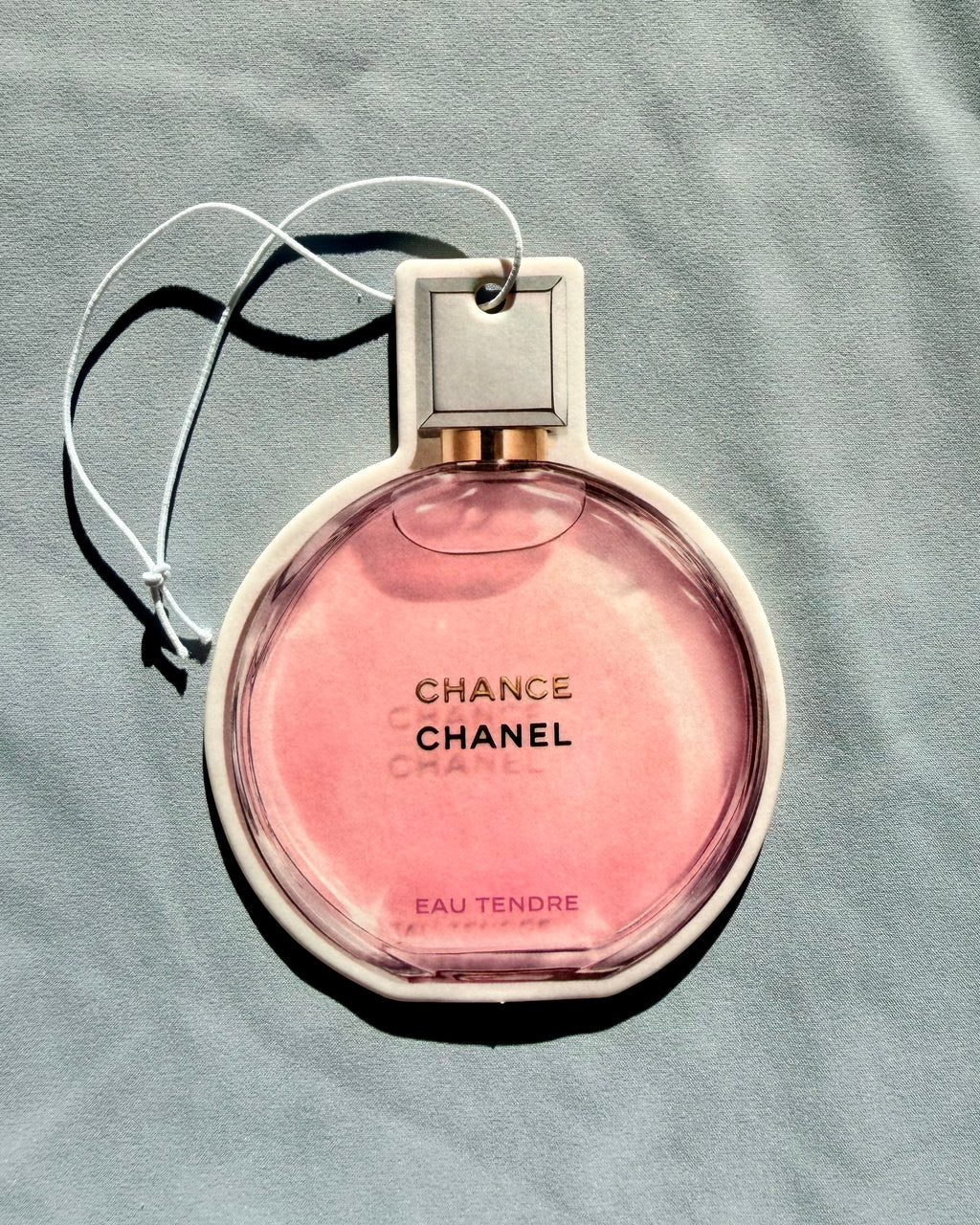Soft Rose & Grapefruit Car Air Freshener – Delicate & Feminine Luxury Scent