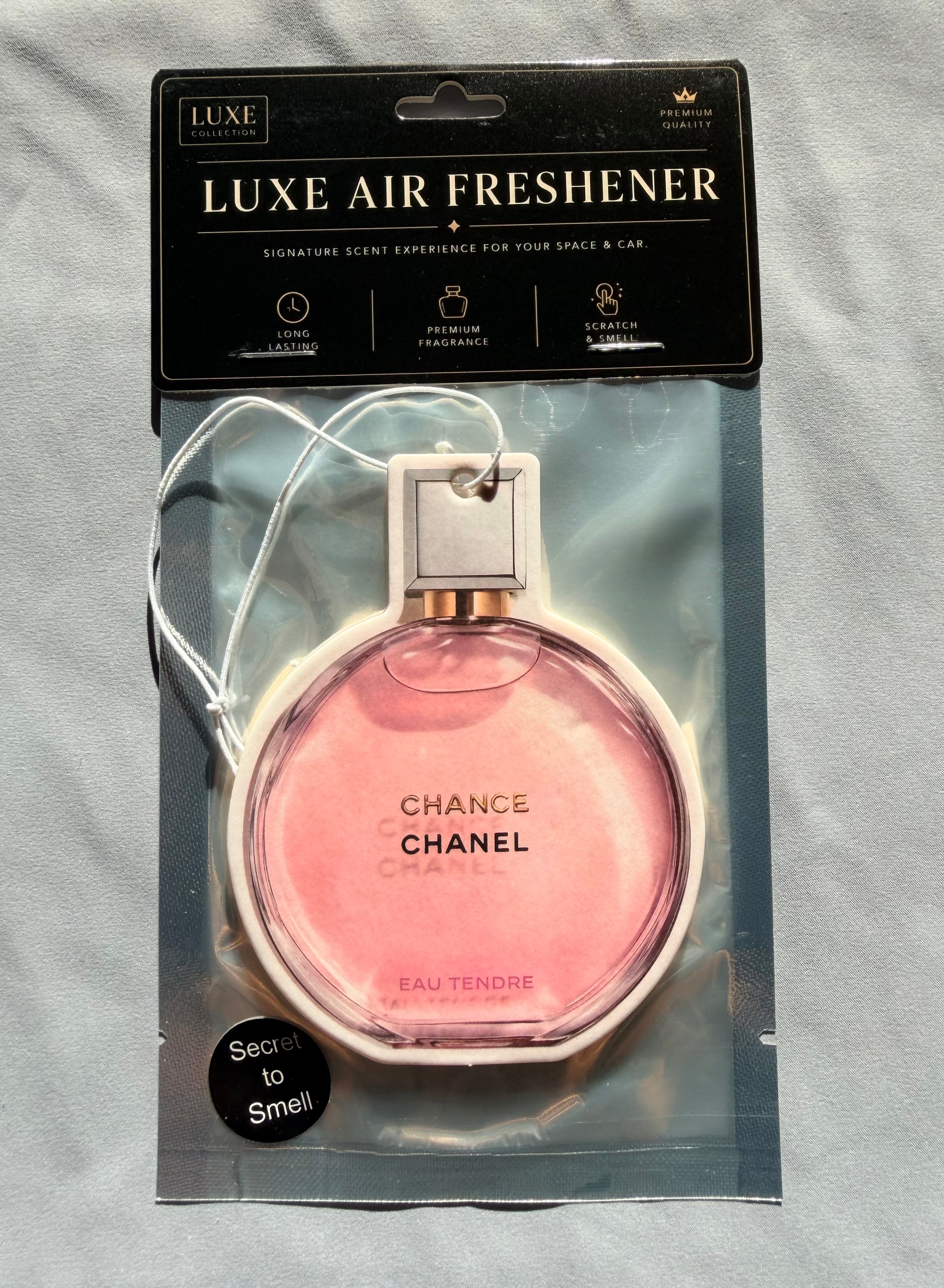 Soft Rose & Grapefruit Car Air Freshener – Delicate & Feminine Luxury Scent