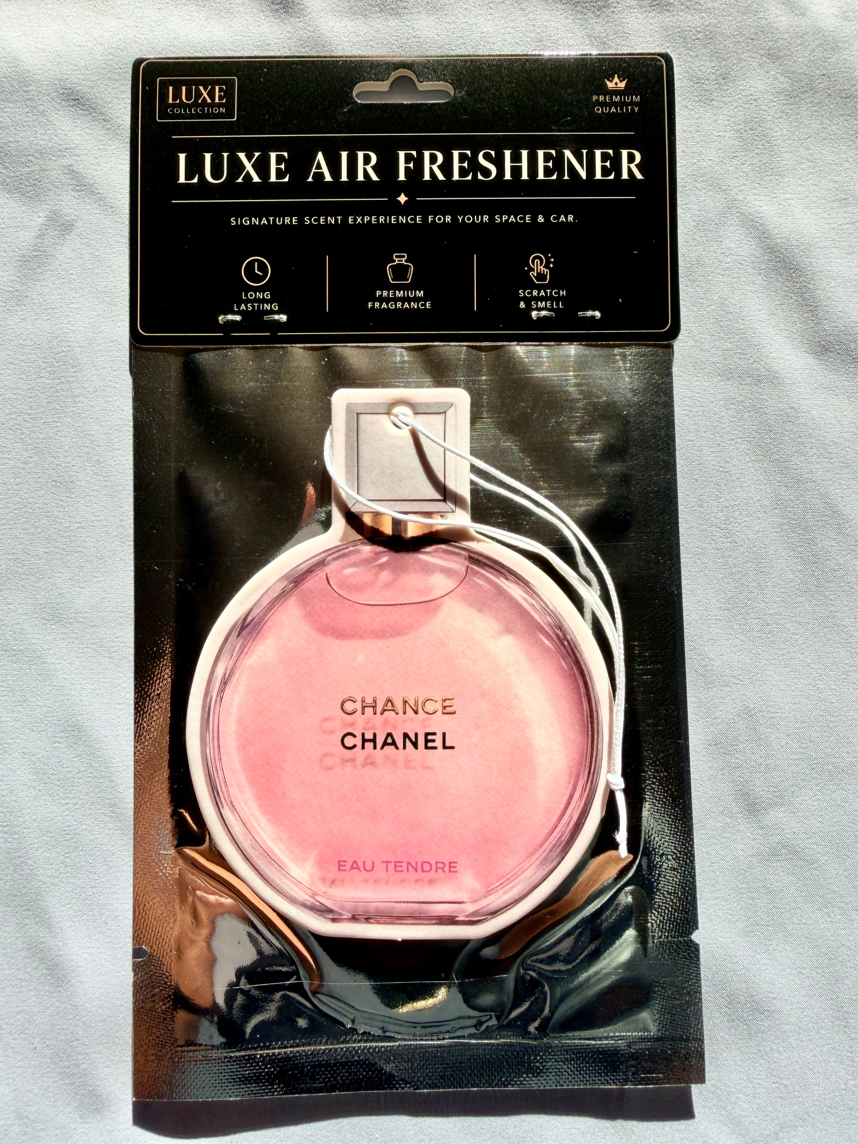 Soft Rose & Grapefruit Car Air Freshener – Delicate & Feminine Luxury Scent