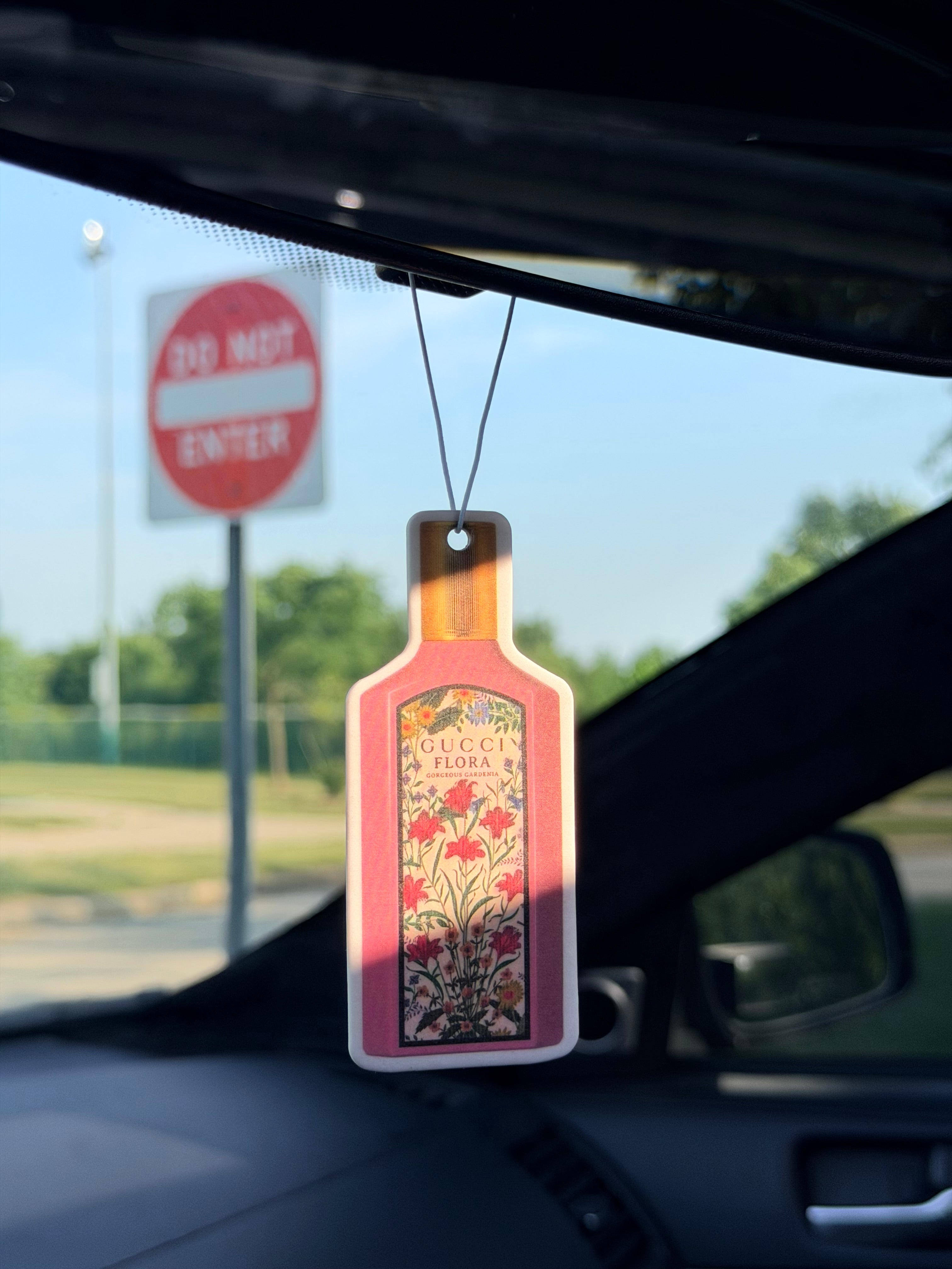 Fresh Gardenia & Pear Car Air Freshener – Floral & Sweet Luxury Scent