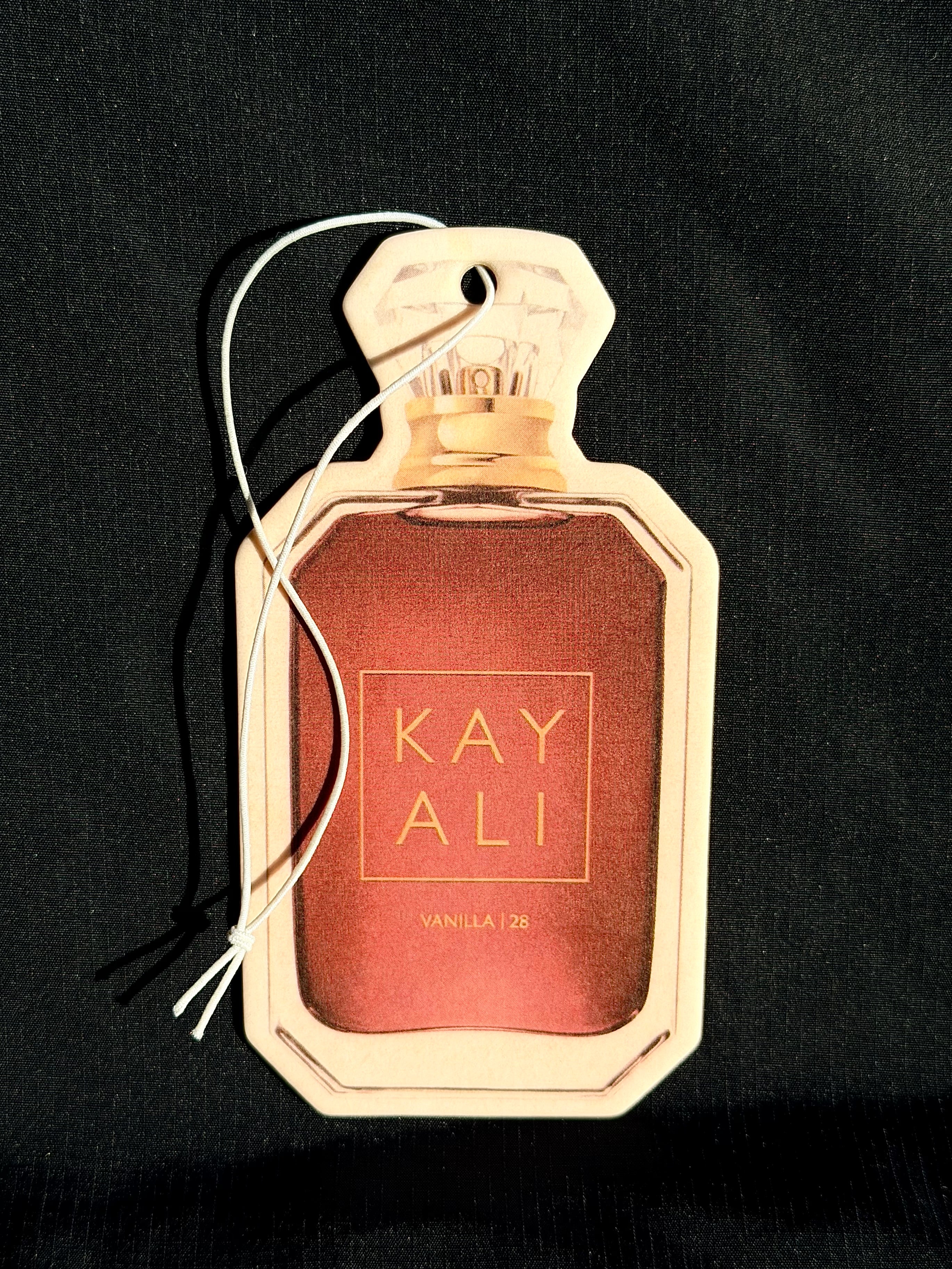 Rich Vanilla & Sandalwood Car Air Freshener – Warm & Creamy Luxury Scent
