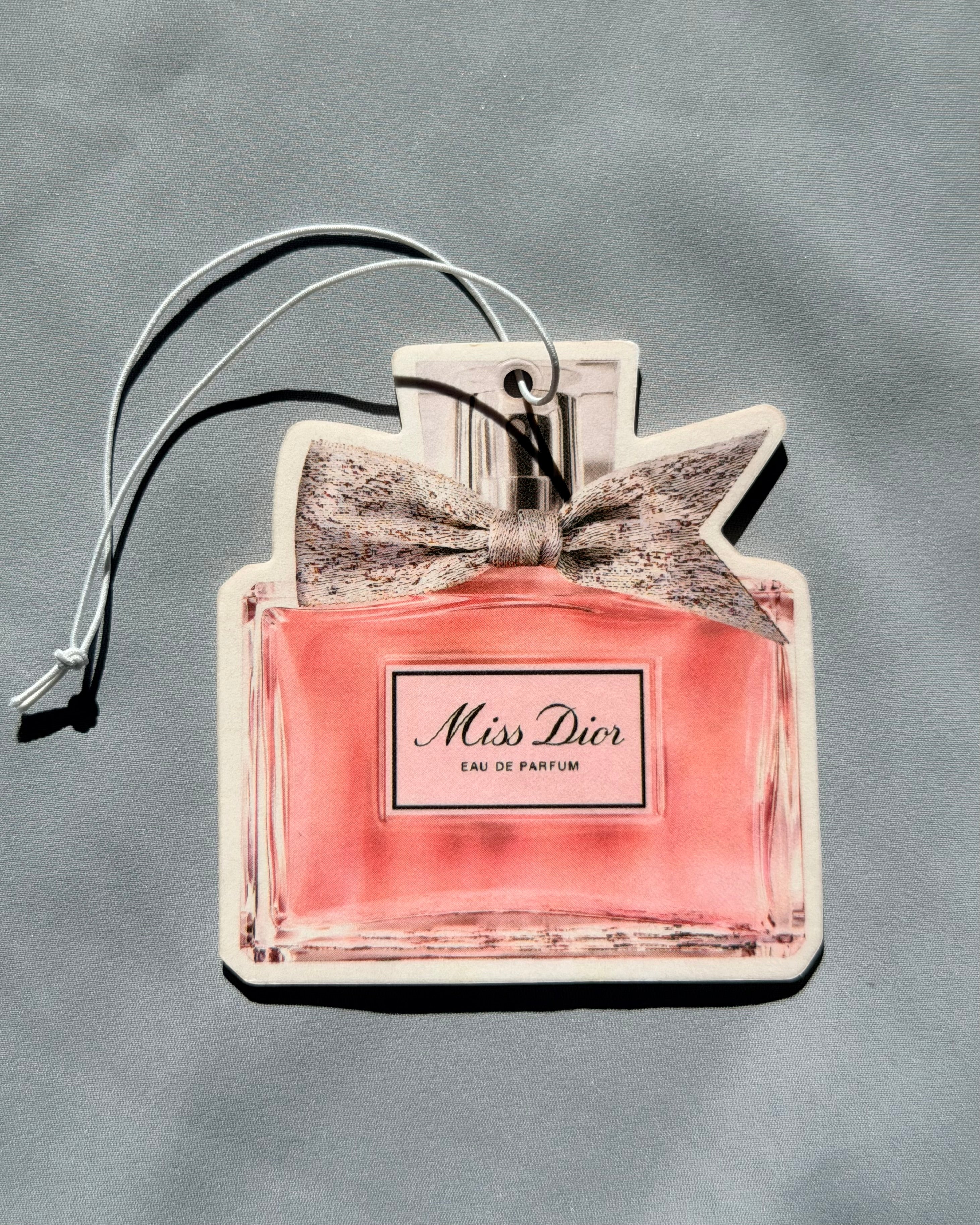 Fresh Floral Rose Car Air Freshener – Romantic & Feminine Luxury Scent