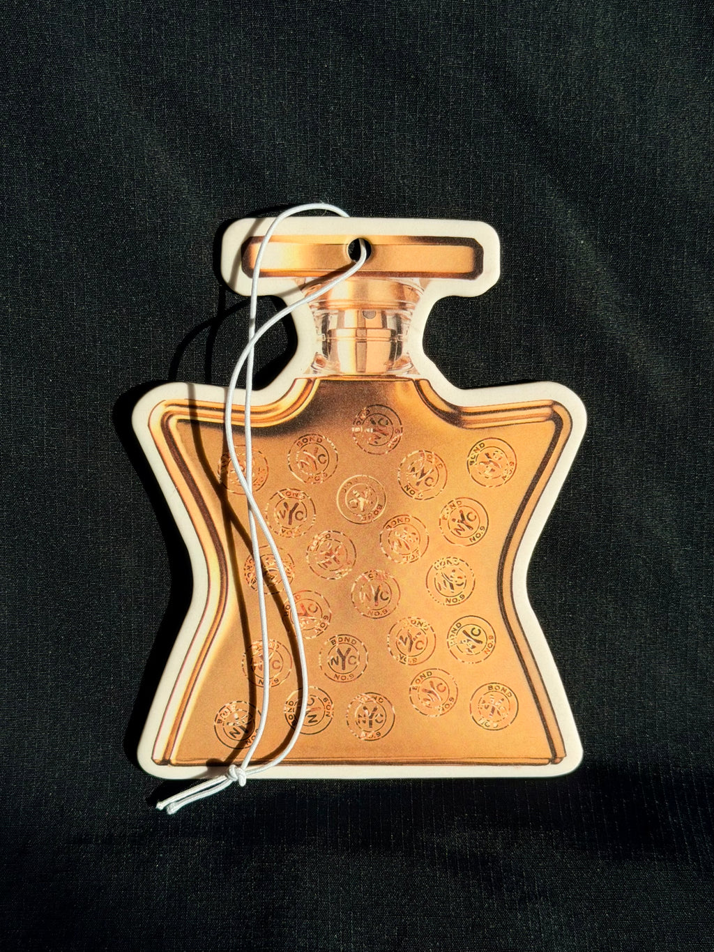 Warm Amber Rose & Sandalwood Car Air Freshener – Luxury Unisex Scent