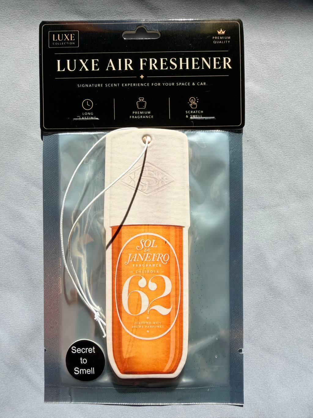 Golden Amber & Salted Caramel Car Air Freshener – Warm & Addictive Luxury Scent