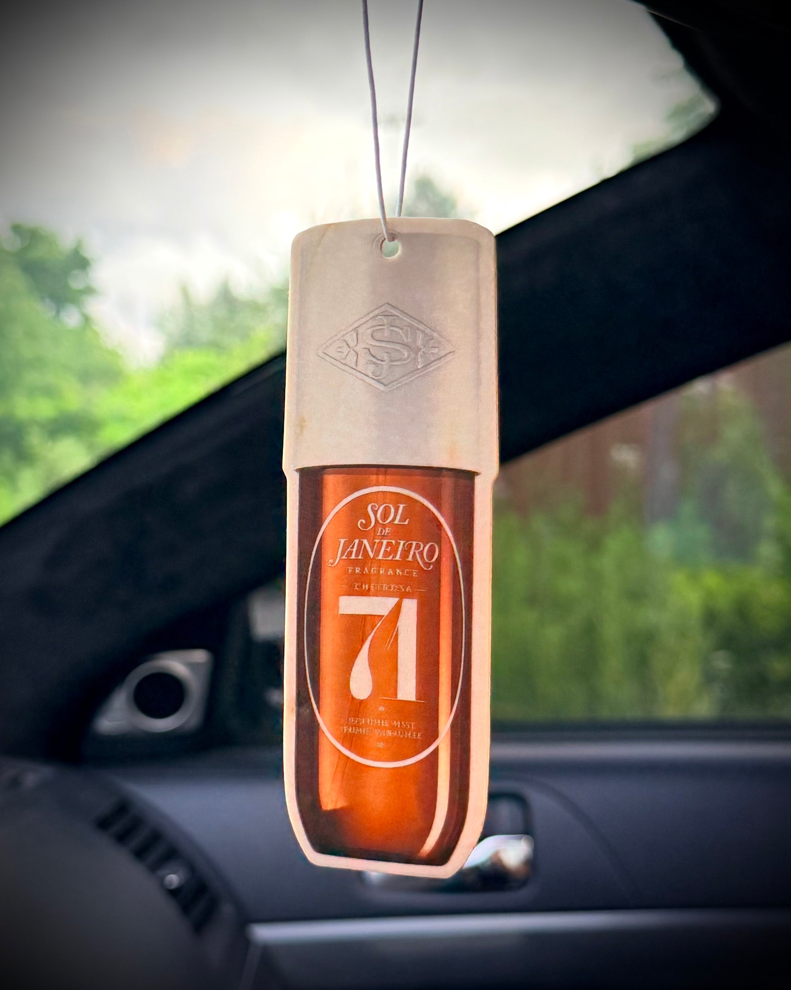 Warm Sandalwood & Vanilla Car Air Freshener – Smoky & Unisex Luxury Scent
