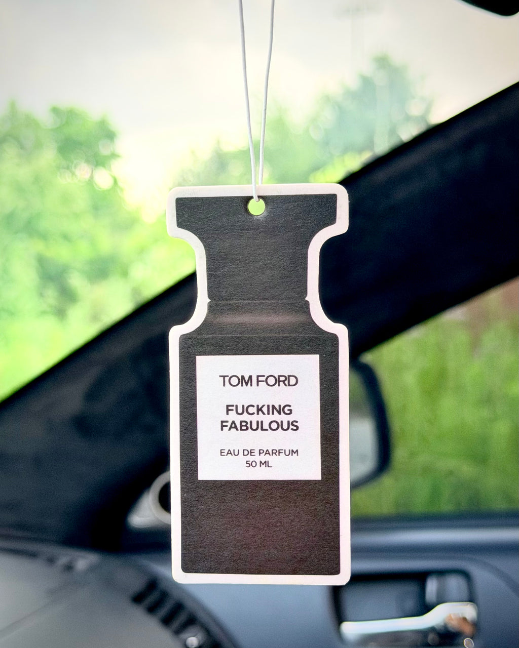 Leather & Iris Car Air Freshener – Bold & Creamy Unisex Luxury Scent
